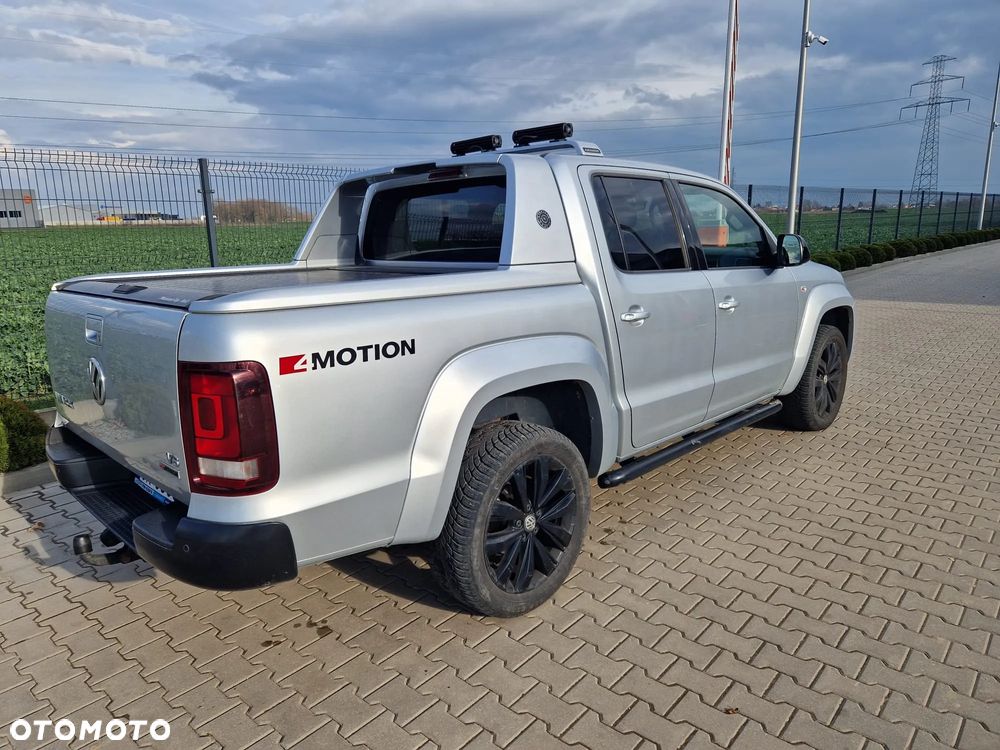 Volkswagen Amarok 3.0 V6 TDi 4MOTION Aventura - 2