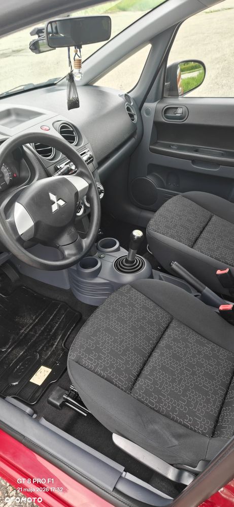 Mitsubishi Colt - 10