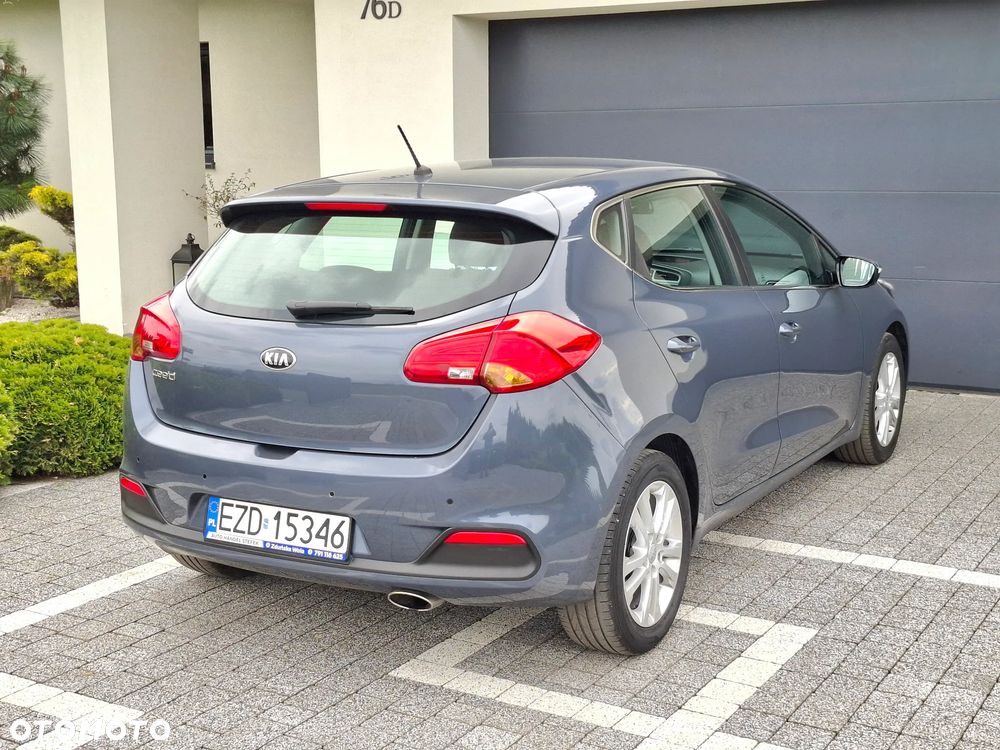 Kia Ceed 1.6 GDI Platinum Edition - 9
