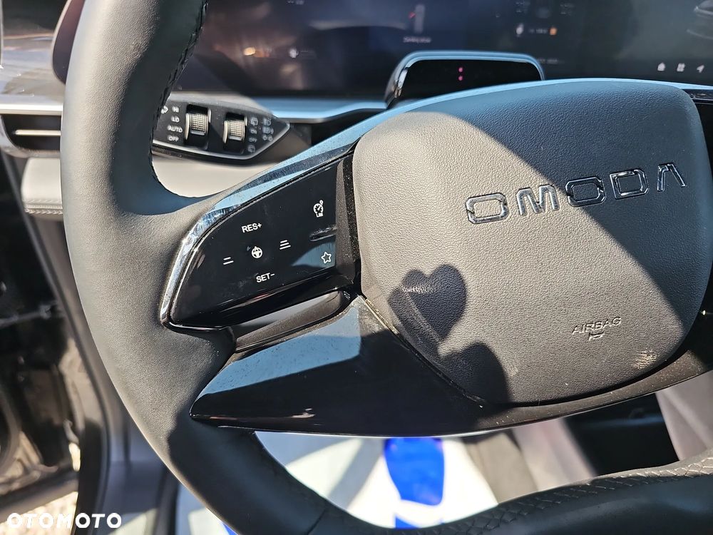 Omoda 9 1.5 Super Hybrid Exclusive AWD - 17