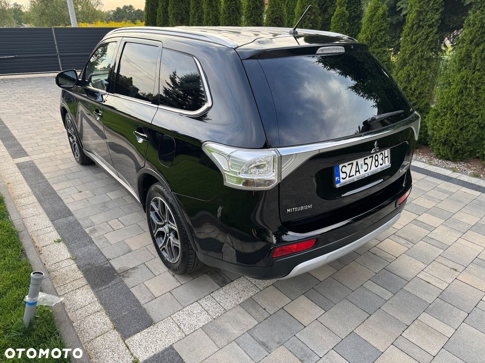 Mitsubishi Outlander 2.2 DID Intense - 5