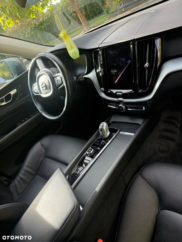 Volvo XC 60 T6 AWD Momentum - 10