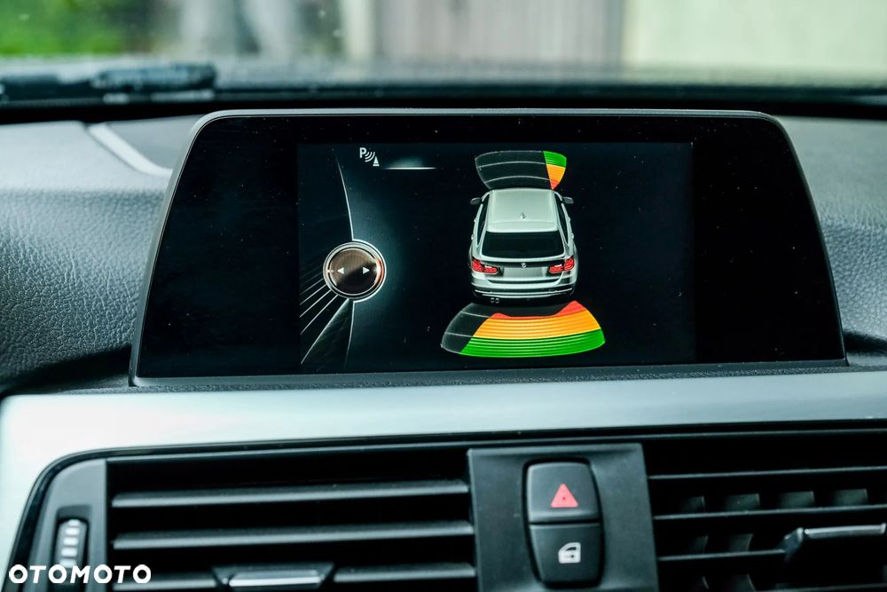 BMW Seria 3 318d Luxury Line - 40