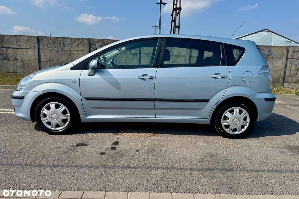 Toyota Corolla Verso - 6