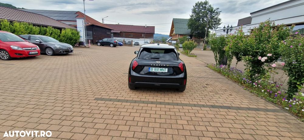 Mini Cooper SE - 14
