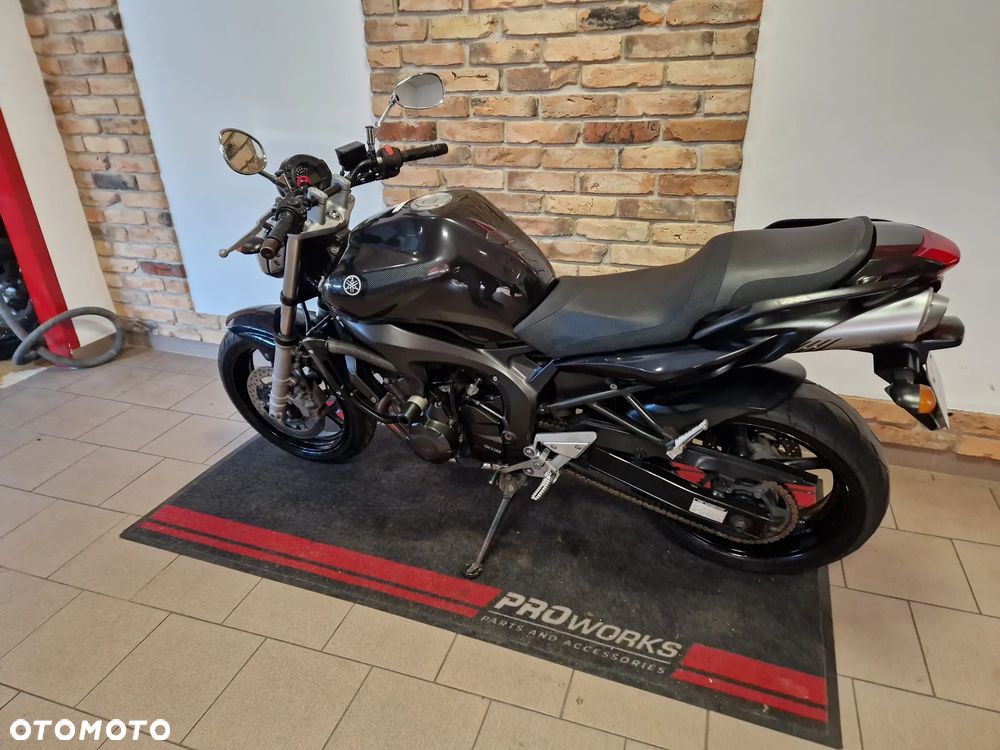 Yamaha FZ6 - 10