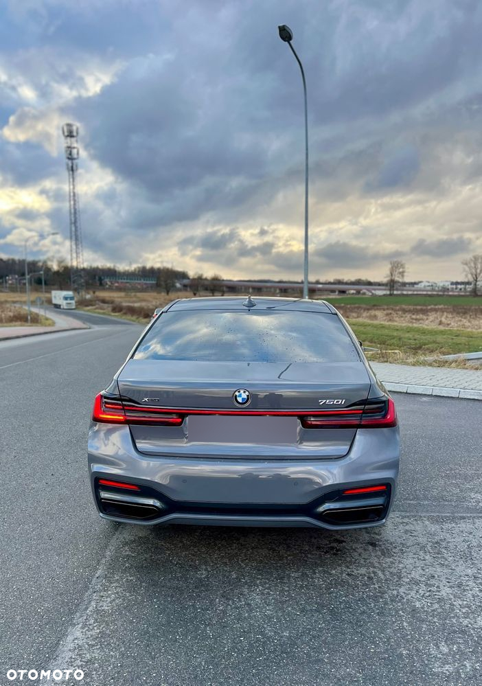 BMW Seria 7 750Li xDrive - 7