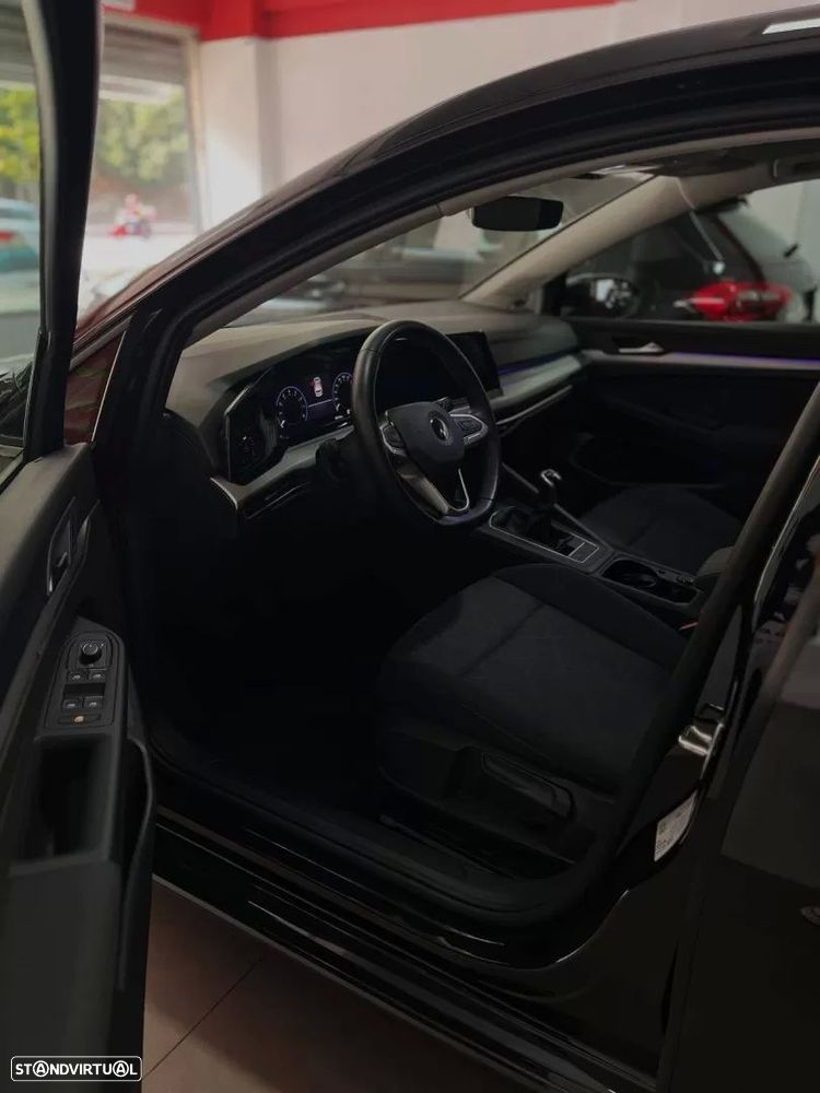 VW Golf 1.0 TSI Life - 28