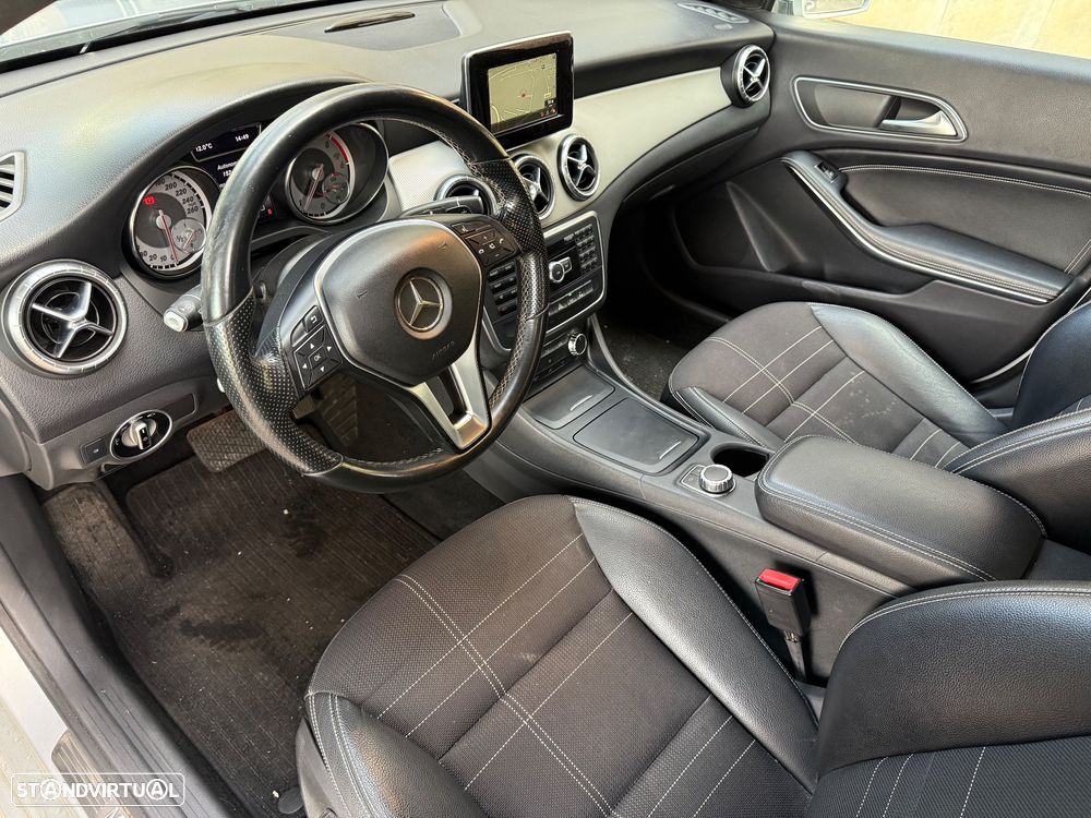 Mercedes-Benz CLA 180 CDI Urban Aut. - 9