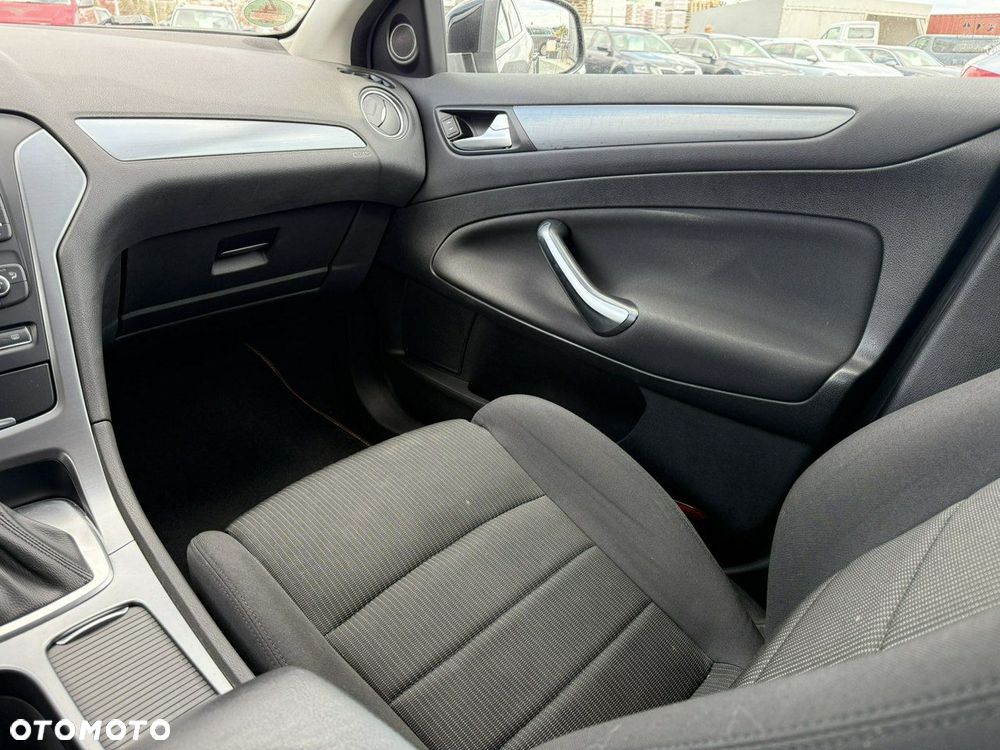 Ford Mondeo 2.0 TDCI Business Edition - 15