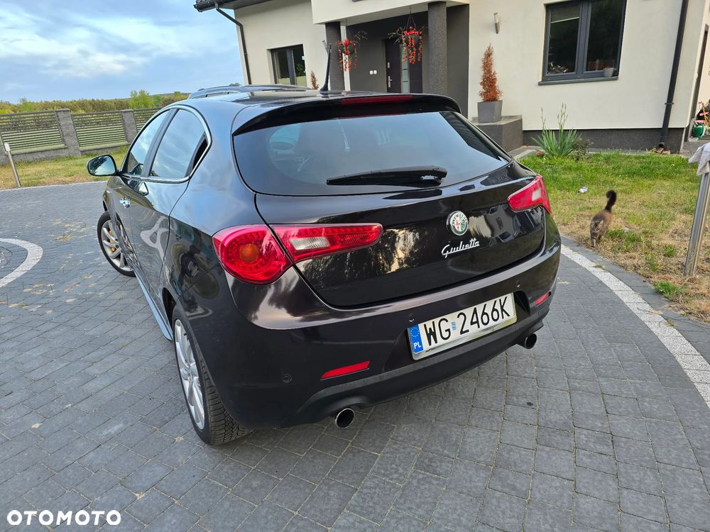 Alfa Romeo Giulietta 2010 photo 5