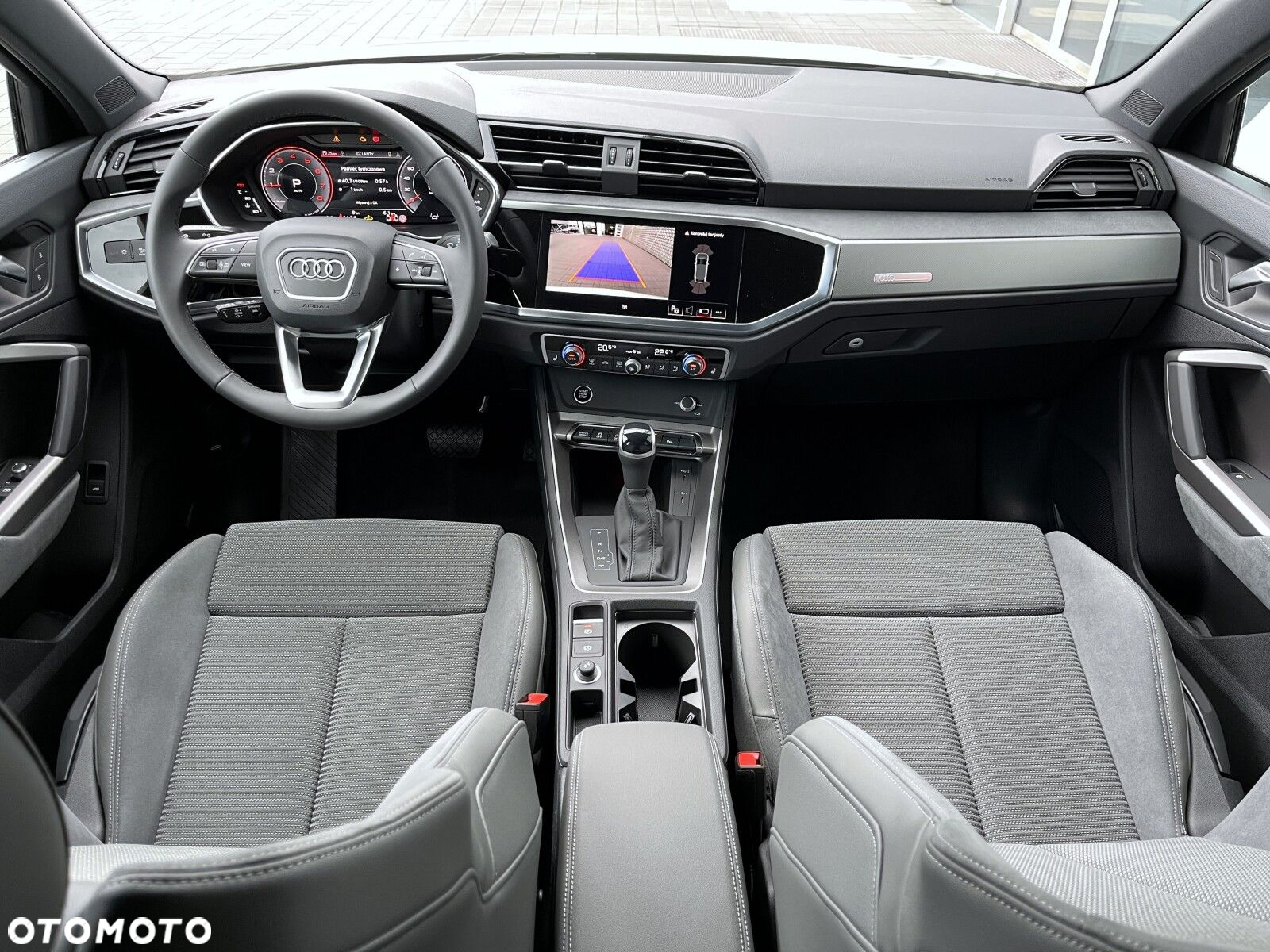 Audi Q3 Sportback - 13