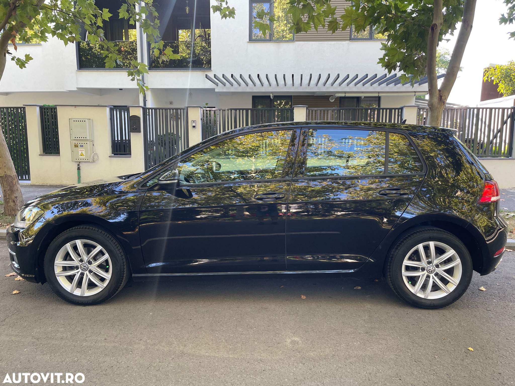 Volkswagen Golf - 3