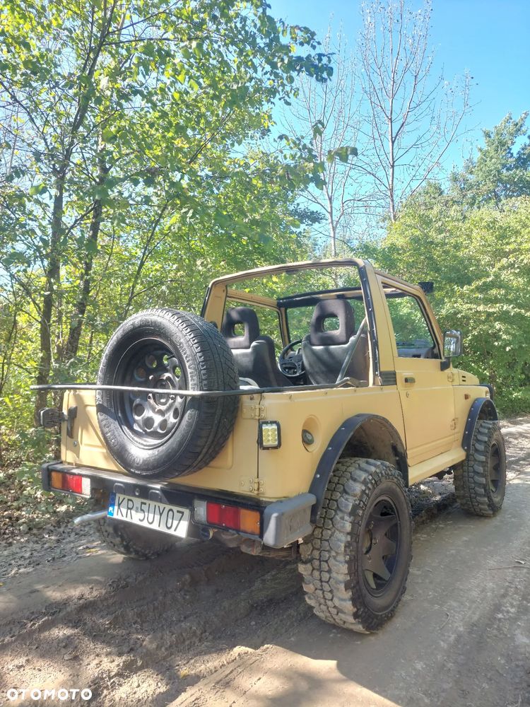 Suzuki Samurai - 8