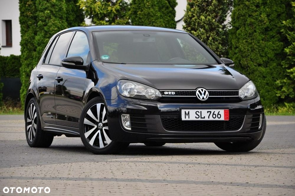 Volkswagen Golf - 11