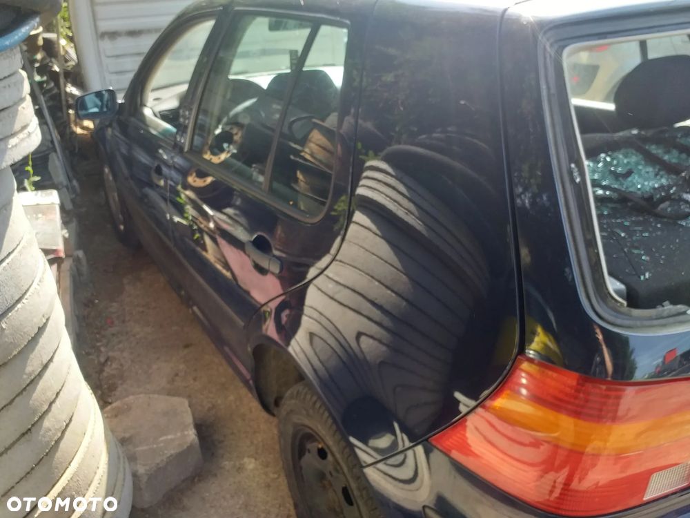 Auto na części - Volkswagen Golf benzyna Silnik Skrzynia Drzwi Maska Klapa Błotnik Zderzak Lampa Szyba Klamka Lusterko Deska Kokpit - 2