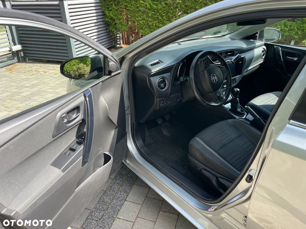 Toyota Auris 1.6 Comfort - 6
