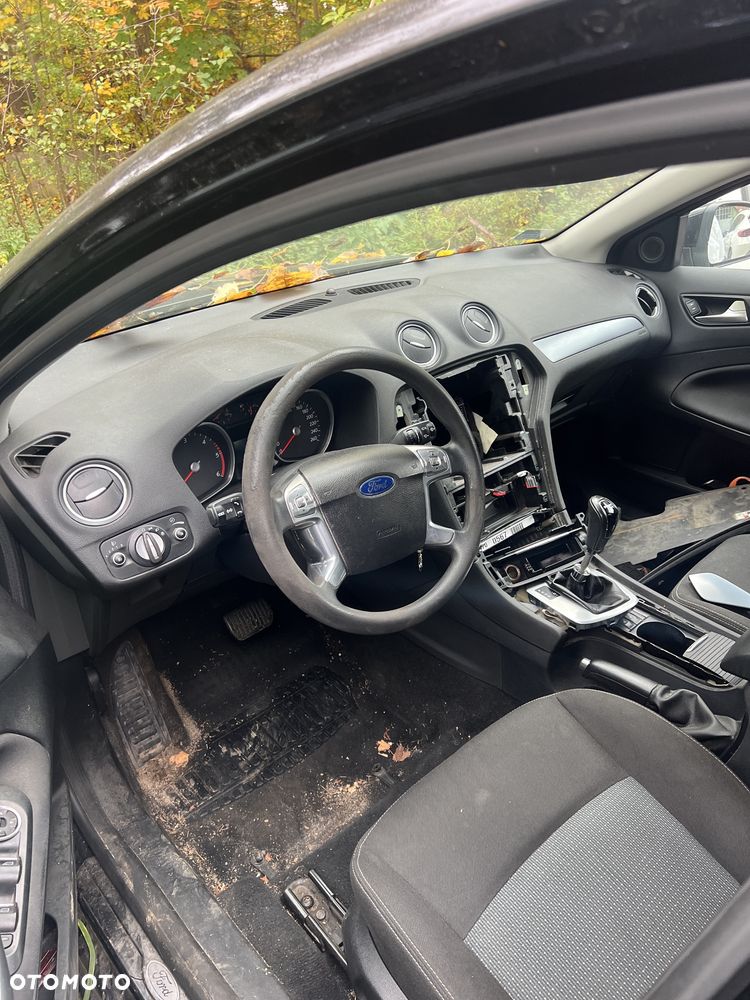 Ford Mondeo - 1