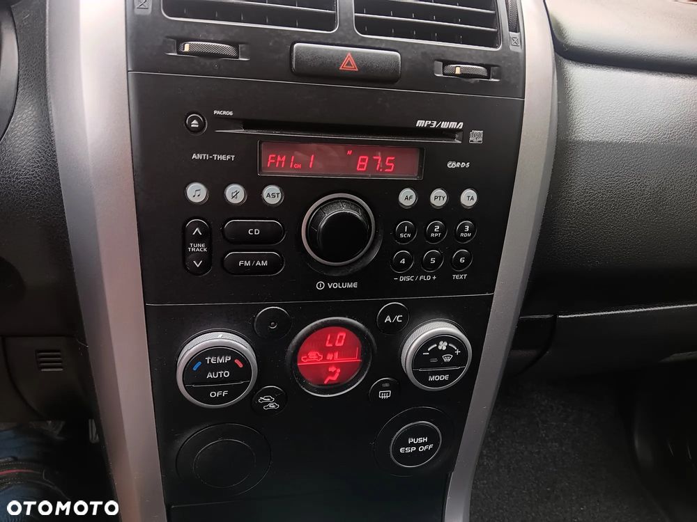 Suzuki Grand Vitara 1.6 Comfort - 9