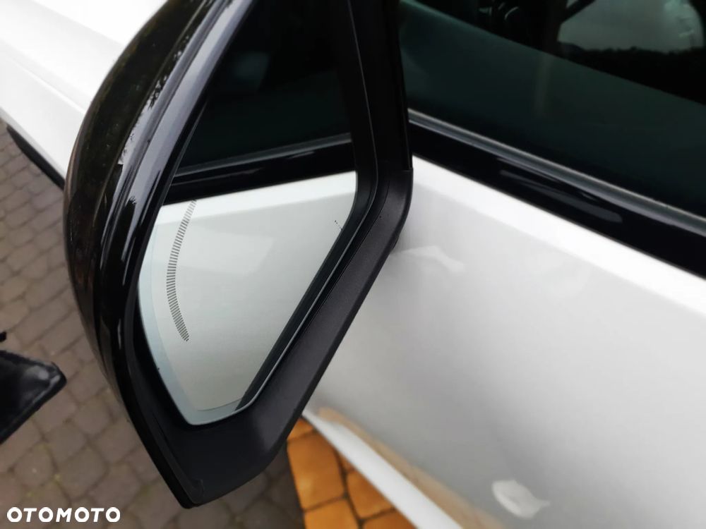 Volvo XC 40 - 22