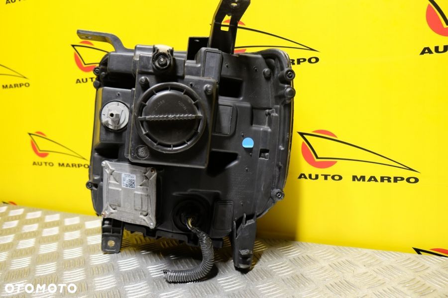 GMC SIERRA 2016-2018 REFLEKTOR LAMPA XENON R USA - 12