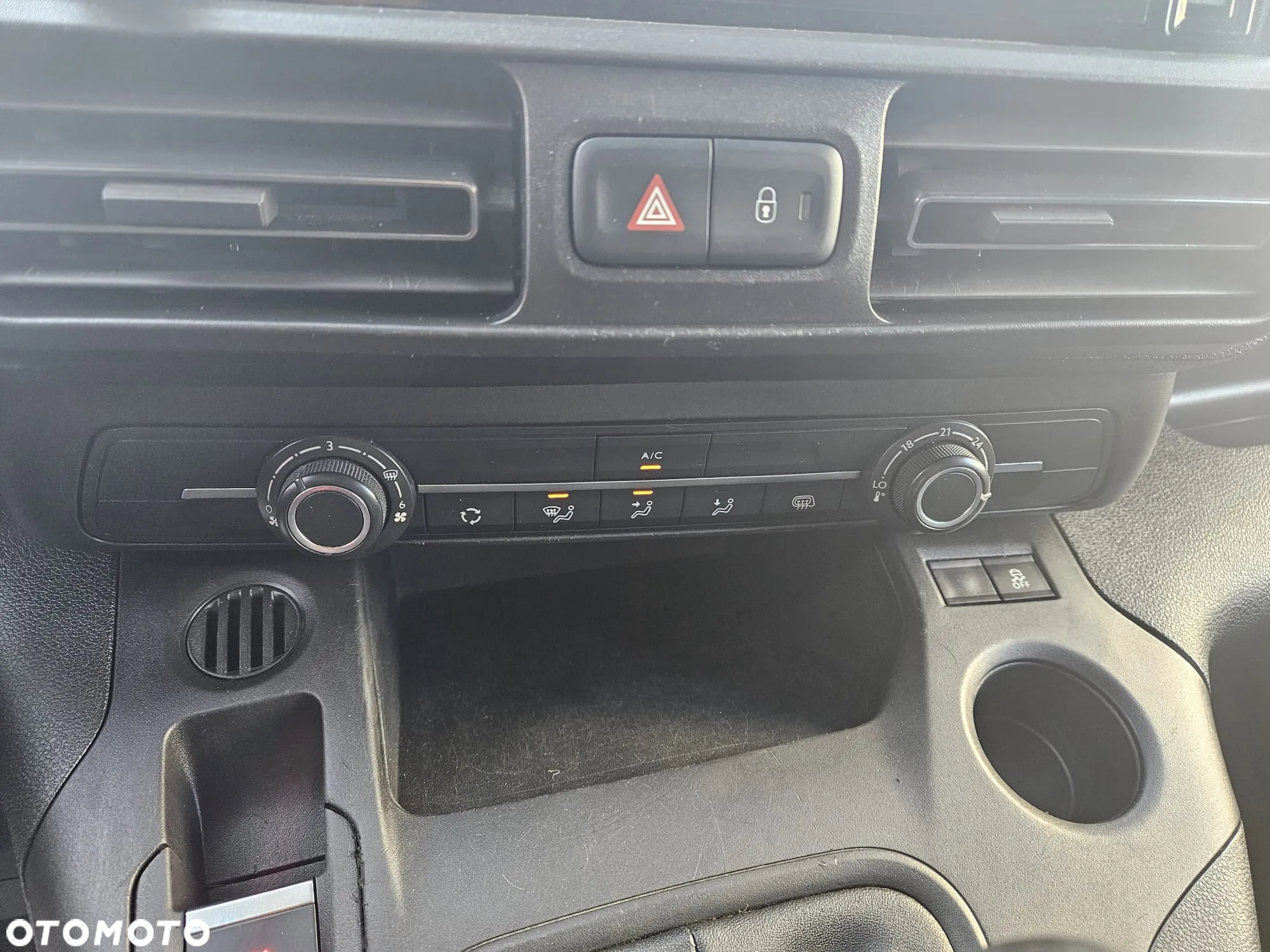 Opel Combo - 12