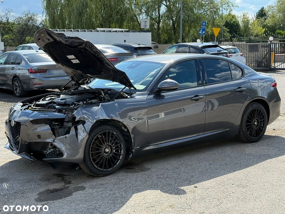 Alfa Romeo Giulia 2.0 Turbo Super - 11