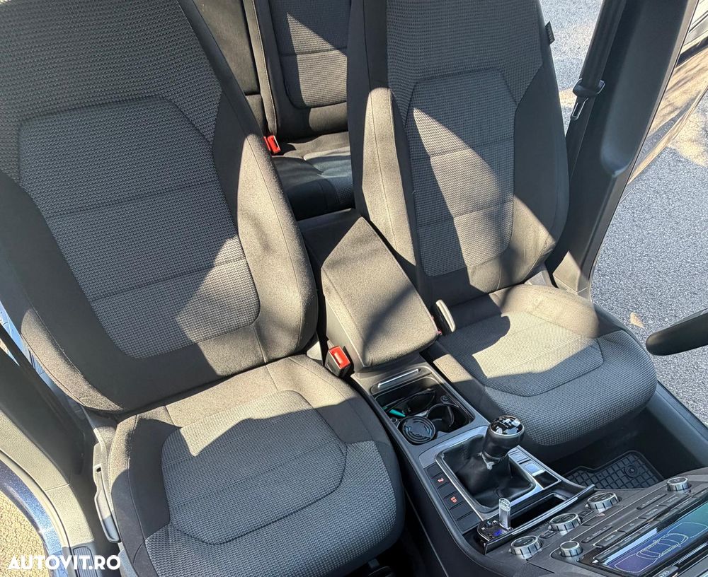 Volkswagen Passat 2.0 TDI BlueMotion Technology Comfortline - 9