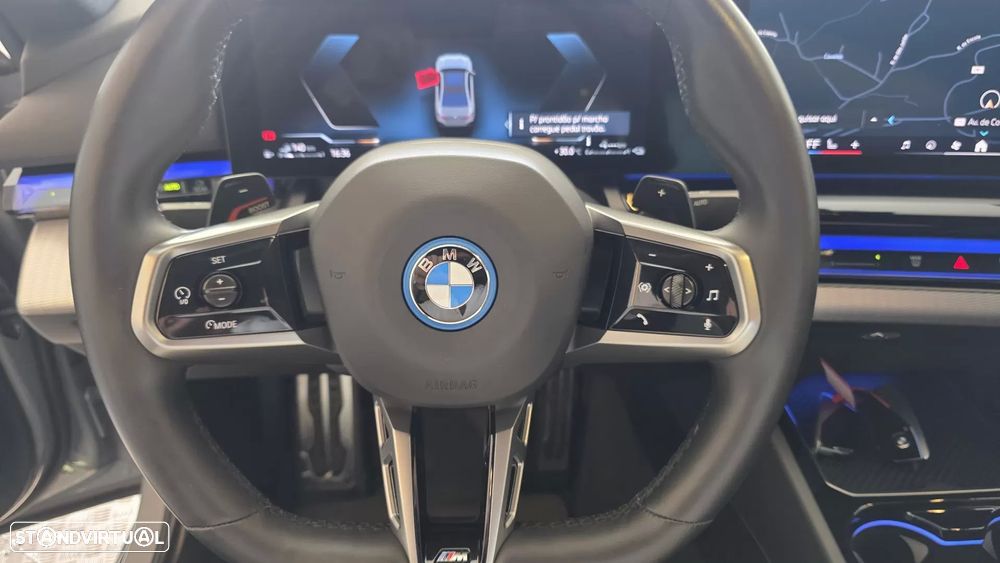 BMW 530 e Pack Desportivo M - 39