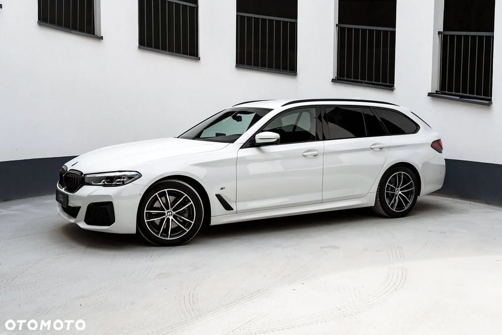 BMW Seria 5 520d xDrive mHEV M Sport sport - 34