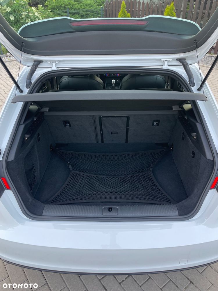 Audi A3 Sportback - 38