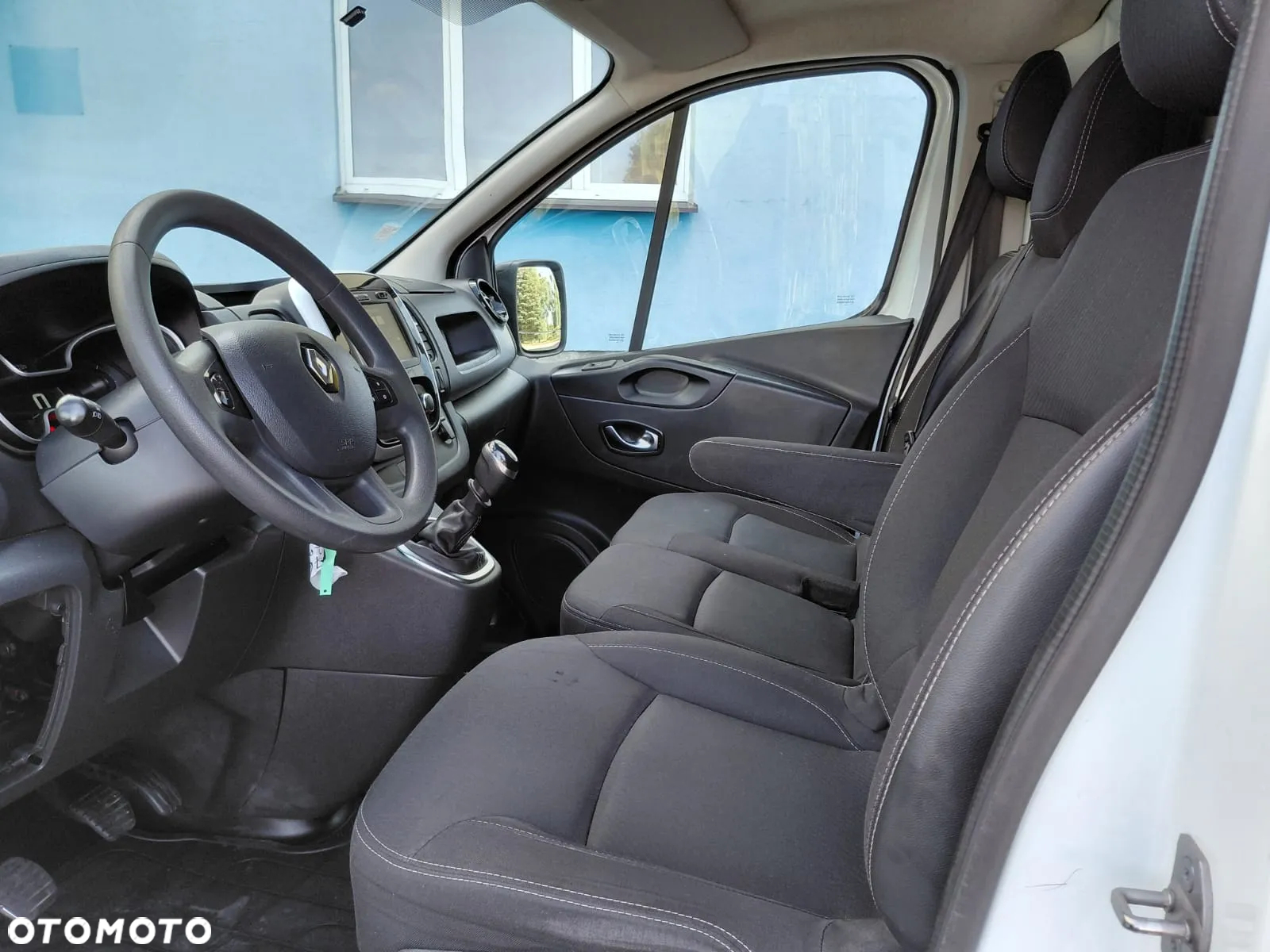 Renault Trafic - 12