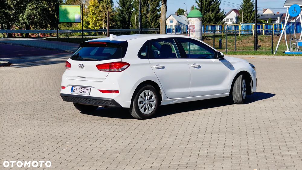 Hyundai i30 1.5 DPI Modern - 17
