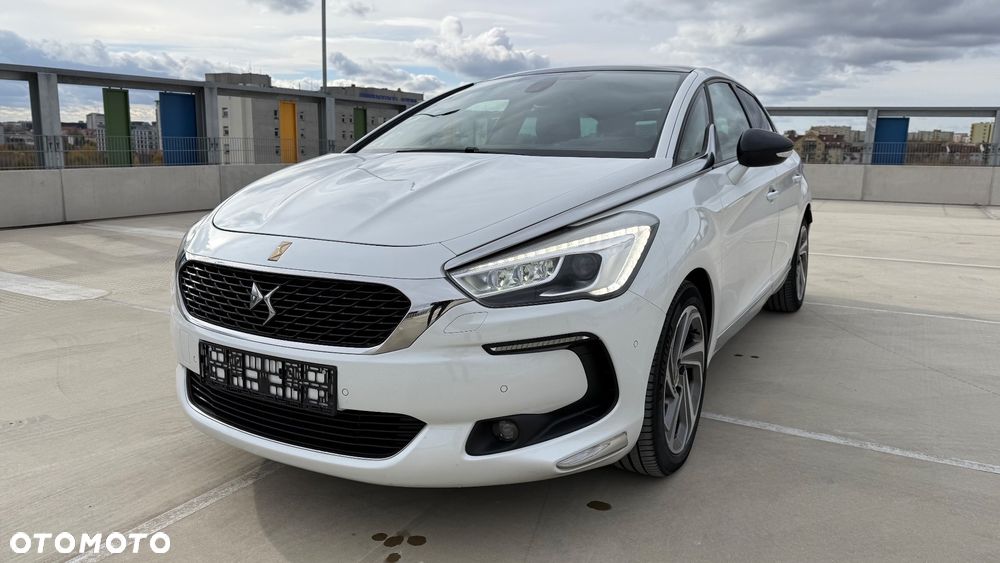 Citroën DS5 Hybrid4 EGS6 SportChic - 1