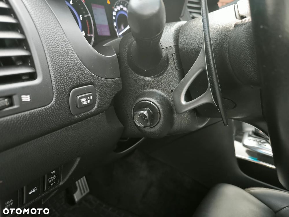 Infiniti QX70 3.0d S Premium - 28