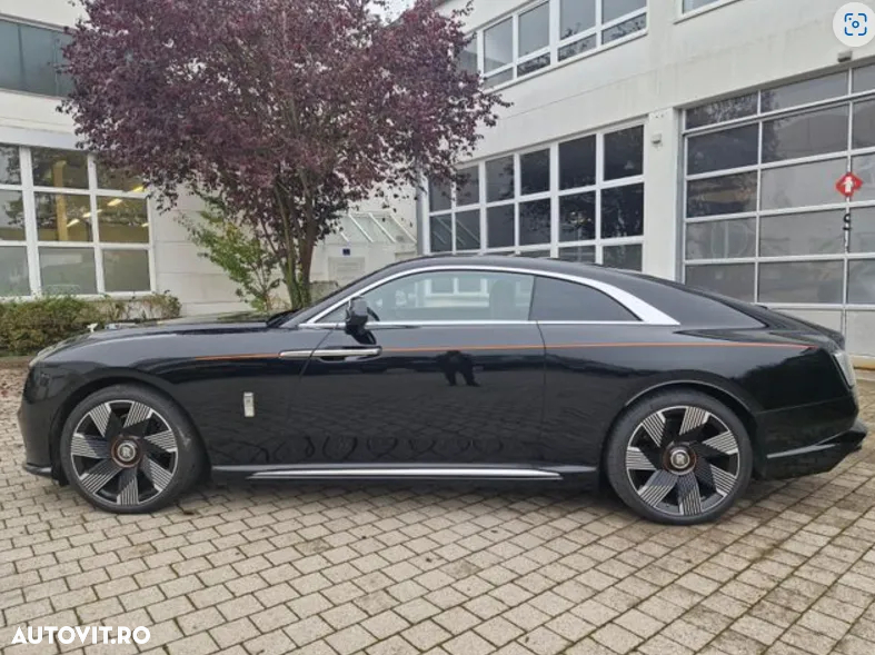 Rolls-Royce Spectre - 7