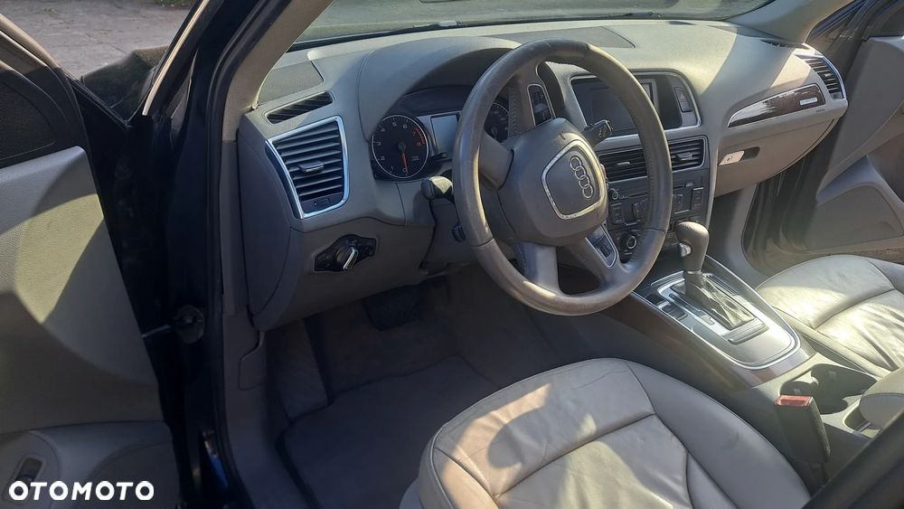 Audi Q5 3.2 FSI Quattro S tronic - 4