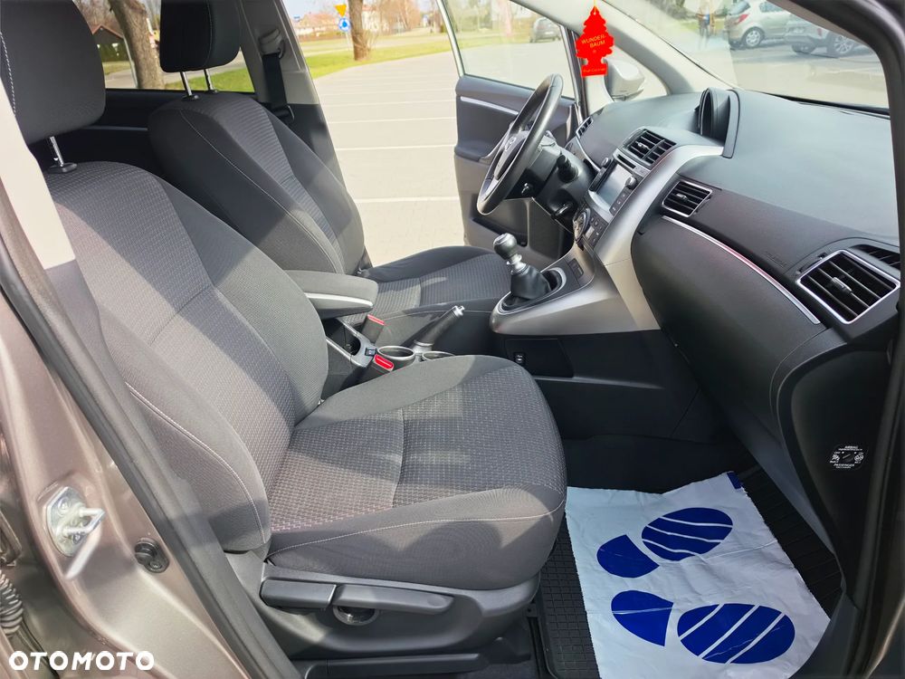 Toyota Verso 1.6 D-4D 5-Sitzer Start/Stop Executive - 18