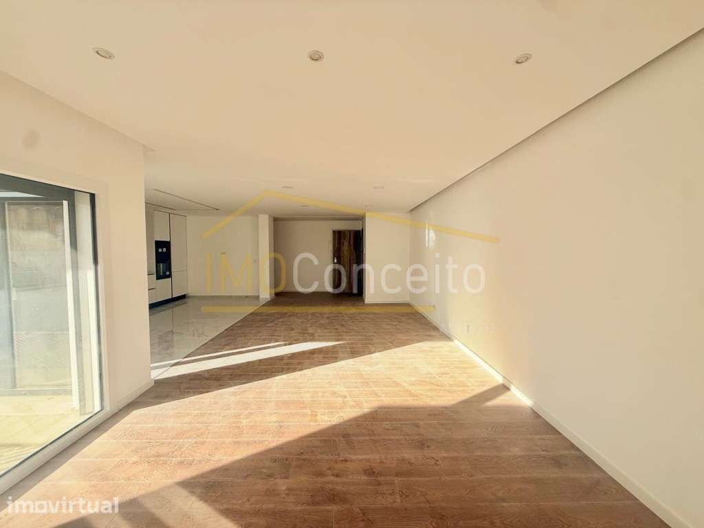 Apartamento T3 | Condomínio Fechado - Piscina e Garagem | Entroncam... - Grande imagem: 3/39