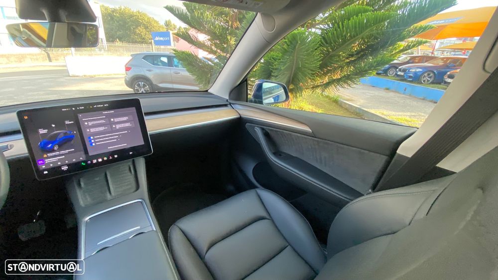 Tesla Model Y Standard - 31