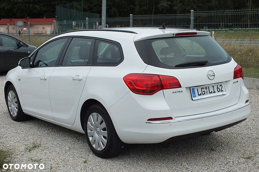 Opel Astra - 4