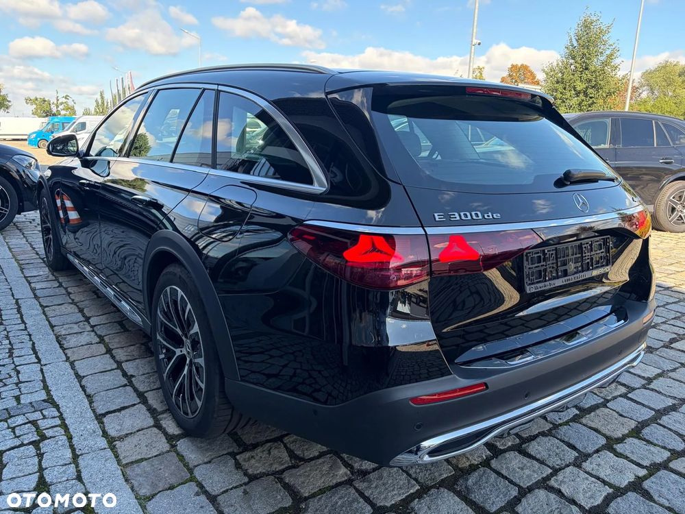 Mercedes-Benz Klasa E 300 de PHEV 4-Matic All-Terrain Avantgarde 9G-Tronic - 6