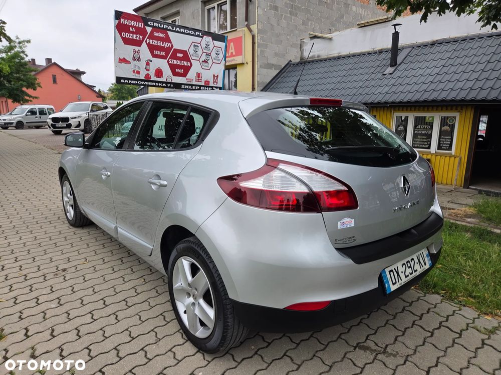 Renault Megane ENERGY TCe 115 Start & Stop Authentique - 6