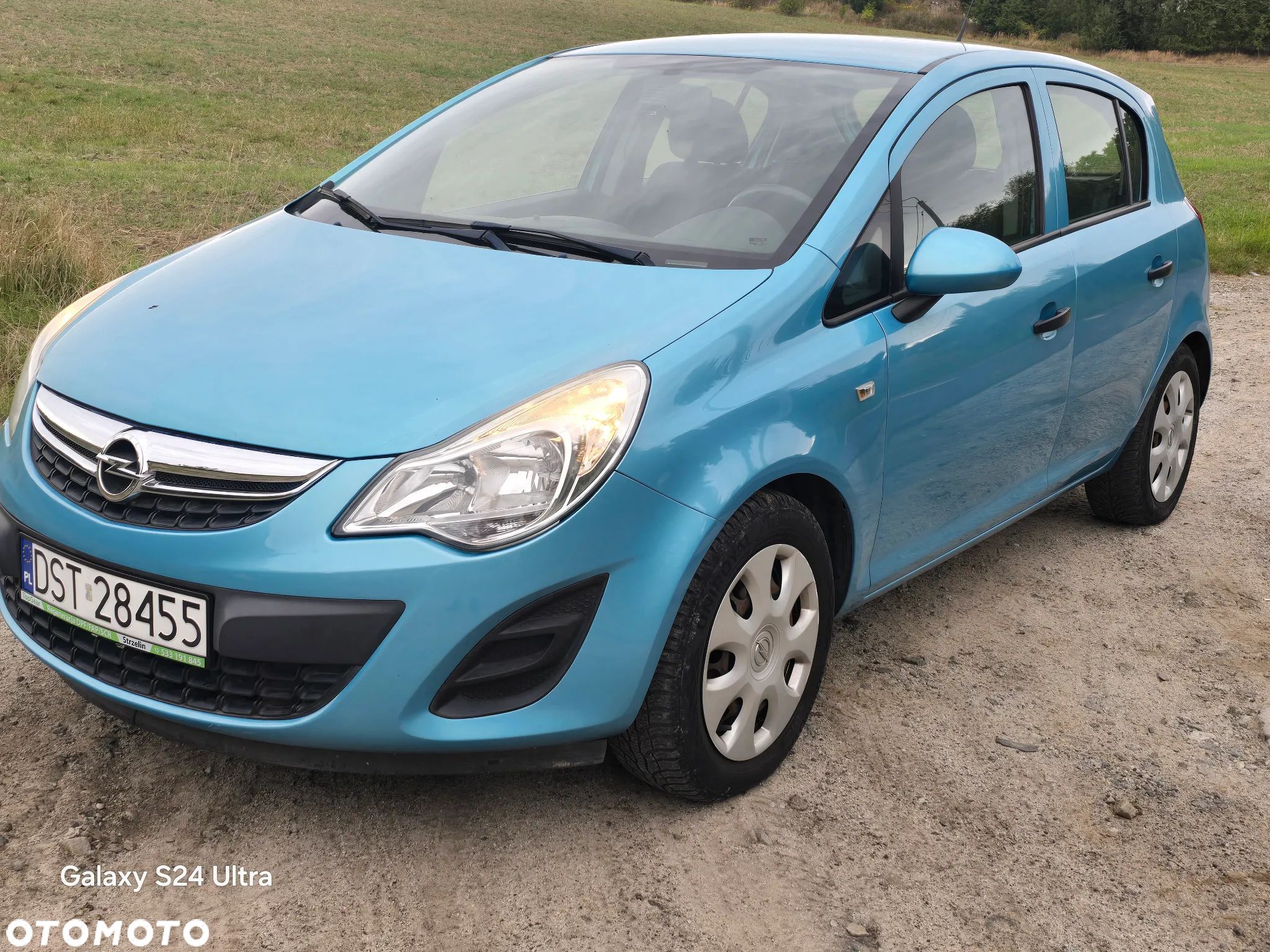 Opel Corsa 1.2 16V (ecoFLEX) Color Edition - 1