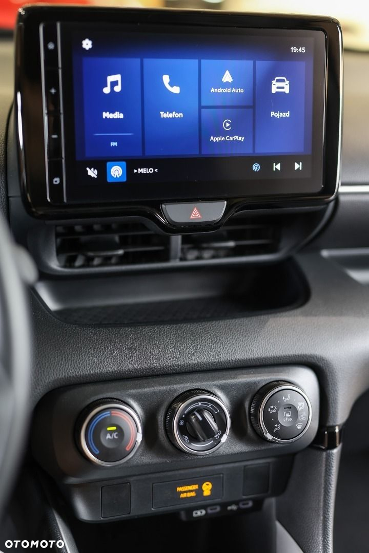 Toyota Yaris - 32