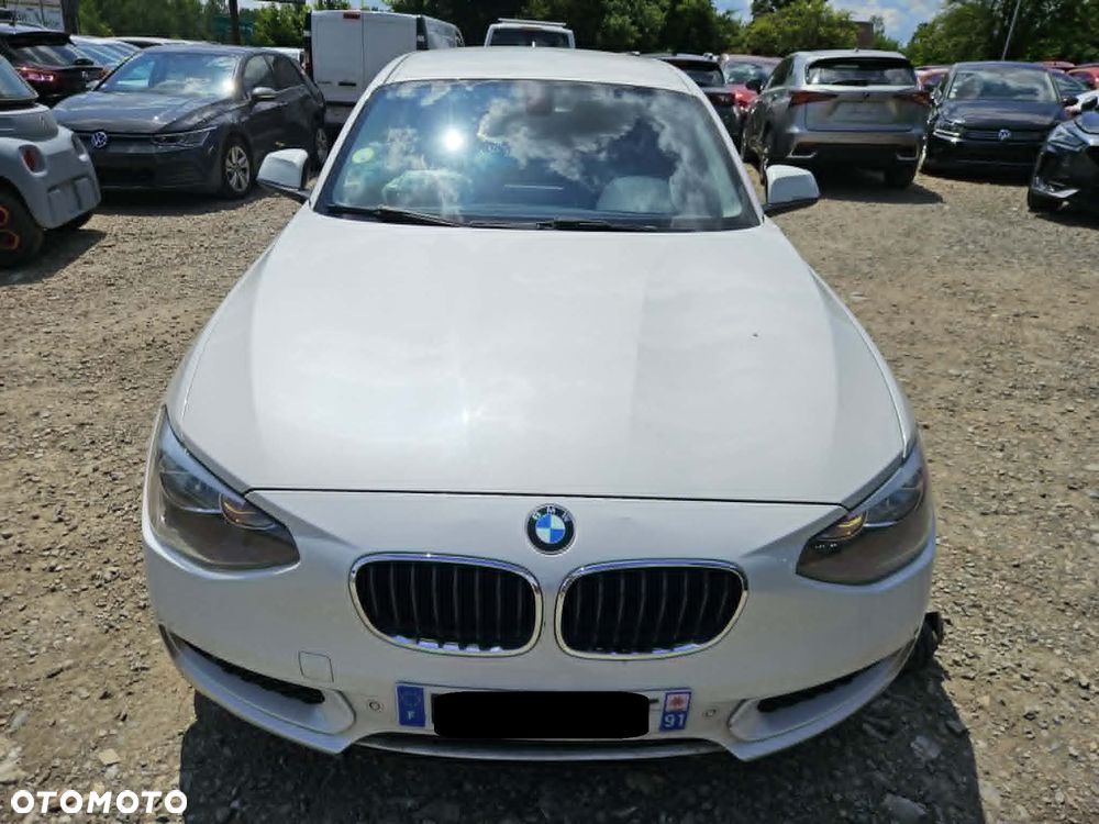 BMW Seria 1 118d Sport Line - 13