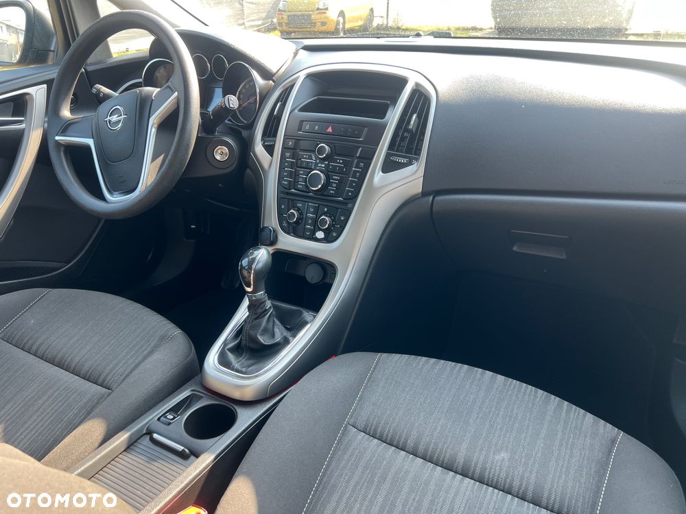 Opel Astra 1.6 Design Edition - 10