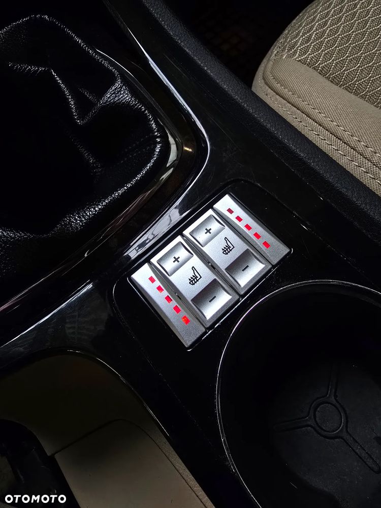 Ford Mondeo 2.0 Ghia - 21