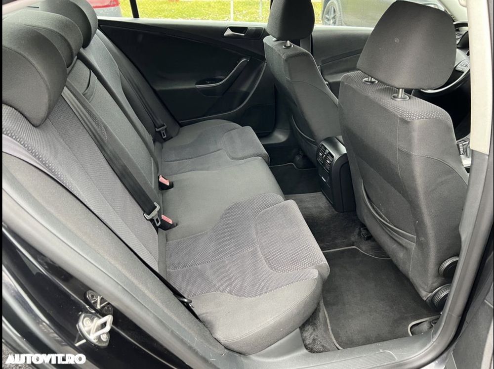 Volkswagen Passat 2.0 TDI DPF Comfortline - 10