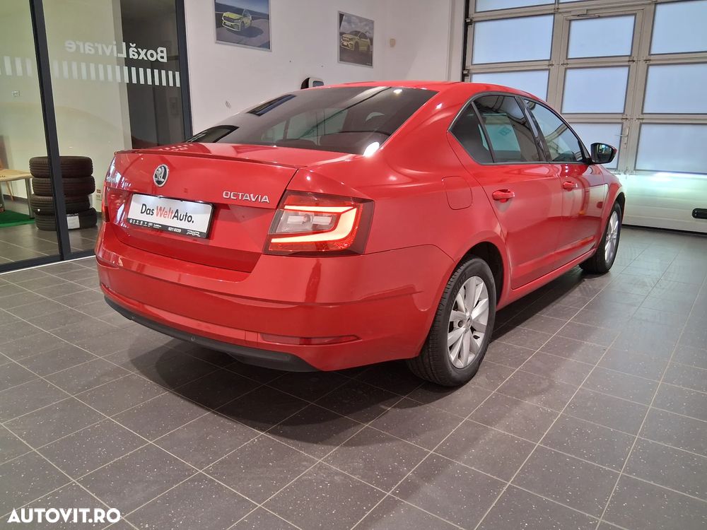 Skoda Octavia 1.5 TSI DSG Style - 10